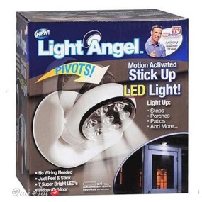 Đèn Xoay 360 Độ Cảm Biến Ánh Sáng Tự Động