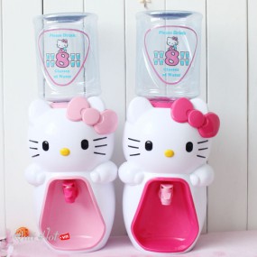 Bình Nước Hello Kitty 2 Lít
