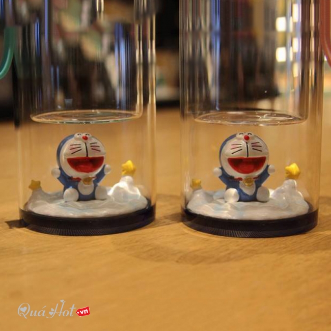 Bình Nước Thủy Tinh Hình Thú 3D Hello Kitty Và Doremon